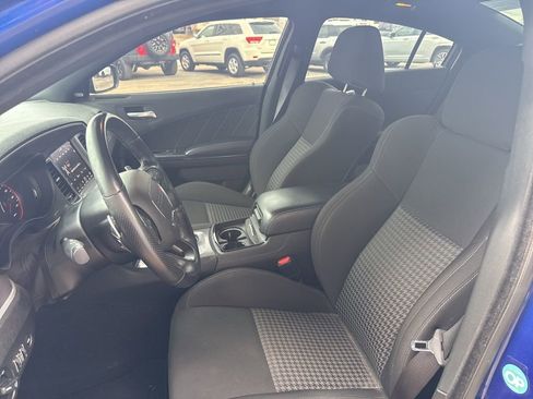 Certified 2022 Dodge Charger GT w/ Driver Convenience Group image 12