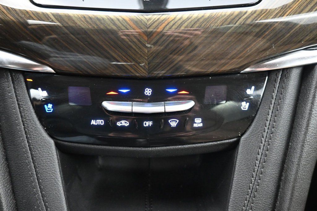 Used 2021 Cadillac XT6 Premium Luxury w/ Platinum Package AWD/4WD image 13