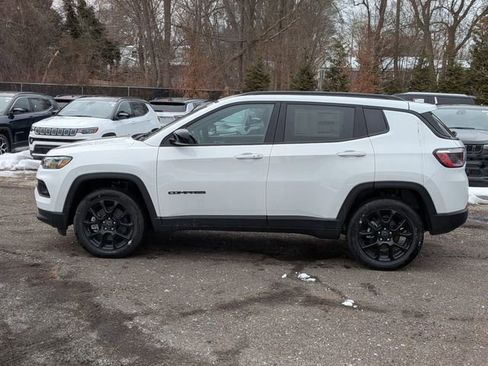 New 2026 Jeep Compass Latitude image 6