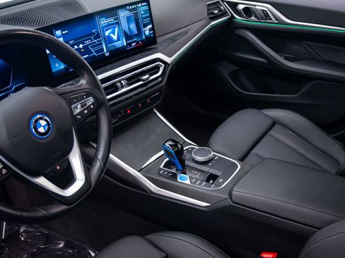 Used 2023 BMW i4 eDrive35 RWD image 13
