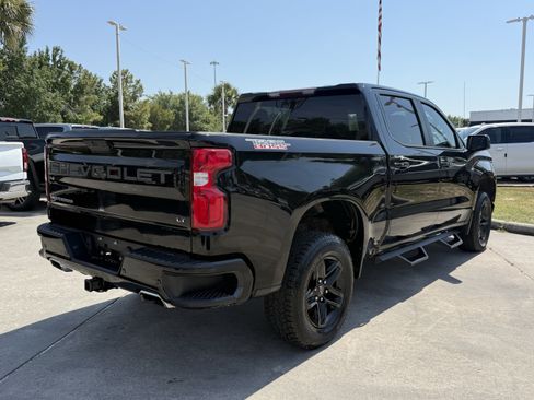 Used 2019 Chevrolet Silverado 1500 LT Trail Boss w/ Convenience Package AWD/4WD image 5
