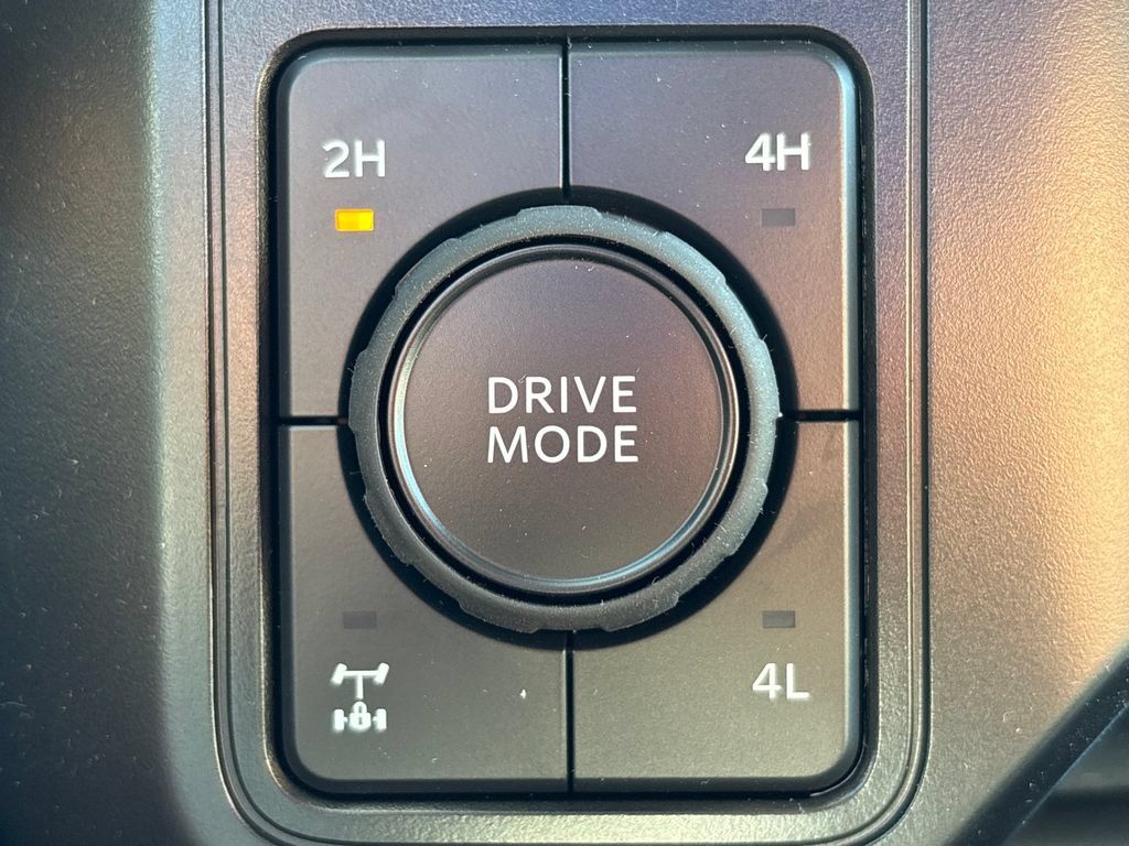 New 2026 Ford F250 Lariat w/ FX4 Off-Road Package AWD/4WD image 40