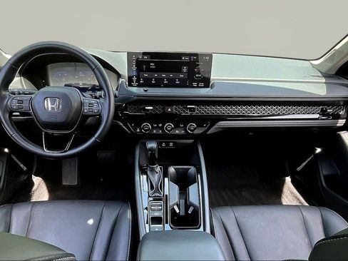 Used 2023 Honda Accord EX-L image 8