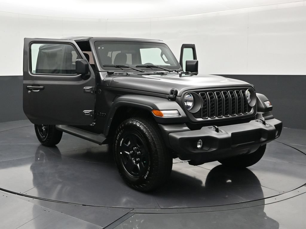 Used 2025 Jeep Wrangler Sport AWD/4WD image 28