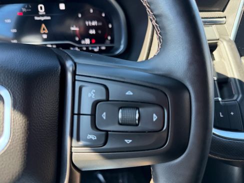 Used 2023 GMC Yukon AT4 w/ AT4 Premium Package AWD/4WD image 26