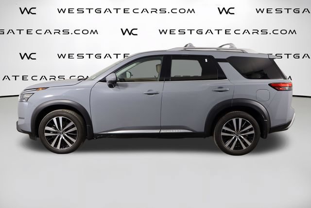 Used 2025 Nissan Pathfinder Platinum w/ Cargo Package AWD/4WD image 5