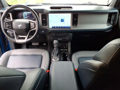 Used 2024 Ford Bronco Outer Banks AWD/4WD image 32
