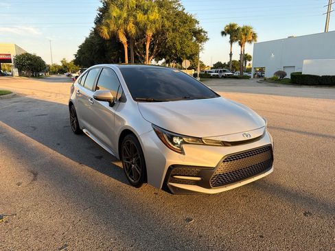 Used 2022 Toyota Corolla SE FWD image 7