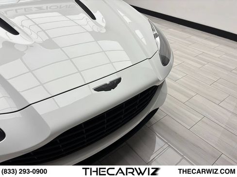 Used 2021 Aston Martin DBX AWD/4WD image 9