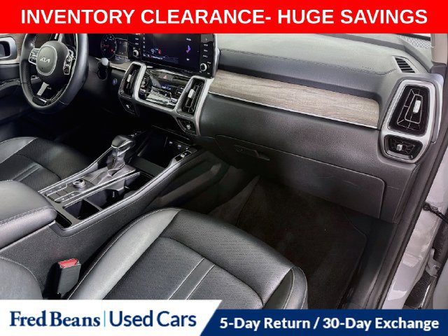 Used 2023 Kia Sorento S AWD/4WD image 36