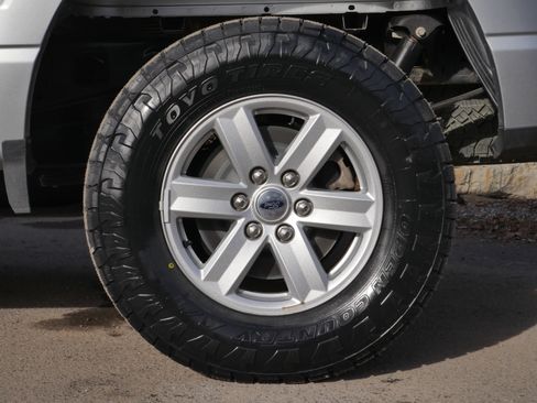 Certified 2023 Ford F150 XLT w/ Trailer Tow Package image 15