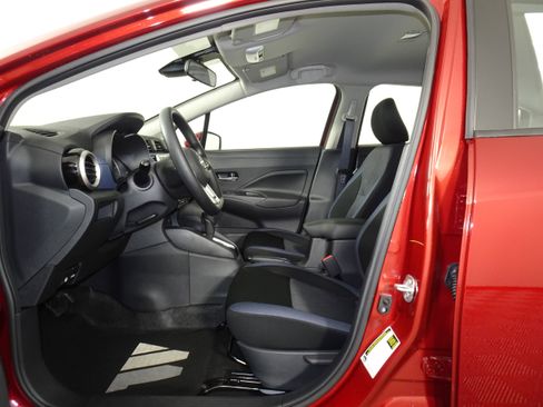 New 2025 Nissan Versa SV w/ Trunk Package image 4