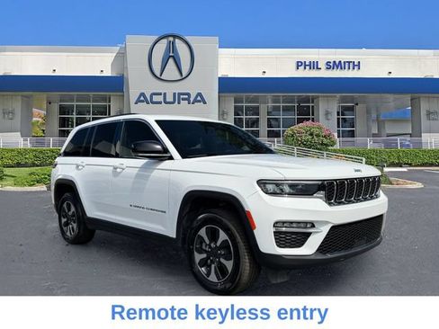 Used 2024 Jeep Grand Cherokee Limited 4xe AWD/4WD image 3