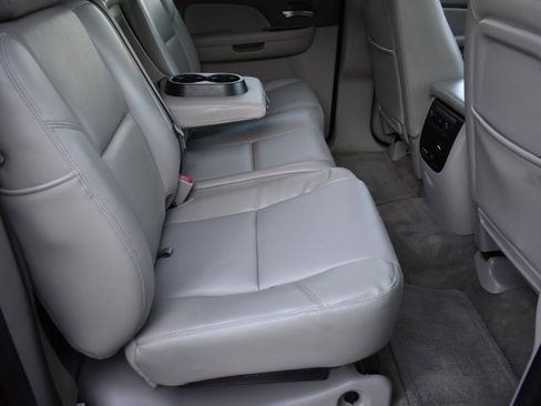 Used 2009 Chevrolet Avalanche LTZ image 27