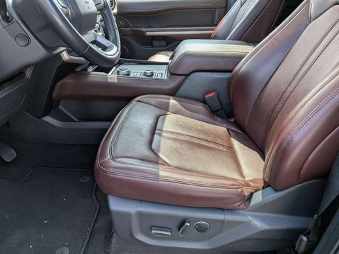 Used 2023 Ford Expedition Limited AWD/4WD image 14