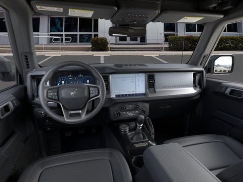 New 2026 Ford Bronco Badlands w/ Sasquatch Package AWD/4WD image 9