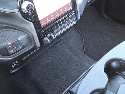 New 2026 RAM 2500 Tradesman image 17