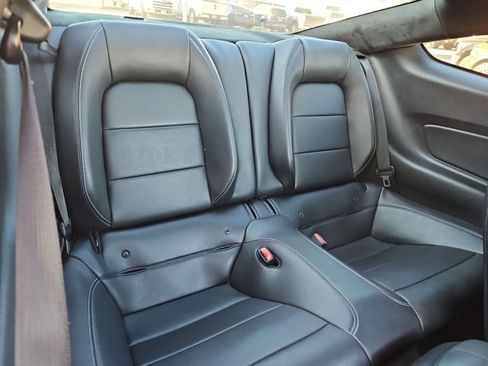 Used 2017 Ford Mustang GT Premium w/ GT Performance Package RWD image 15