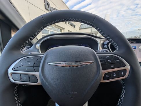 New 2026 Chrysler Pacifica Select image 20