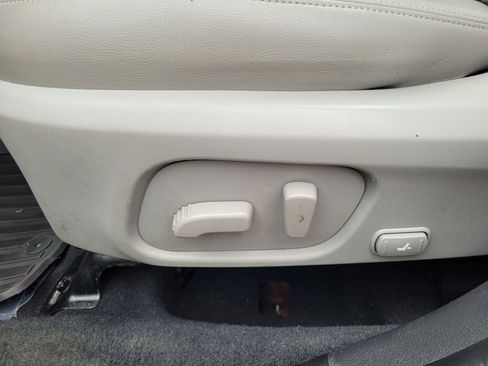 Used 2014 Subaru Forester 2.5i Premium w/ All-Weather Package image 24