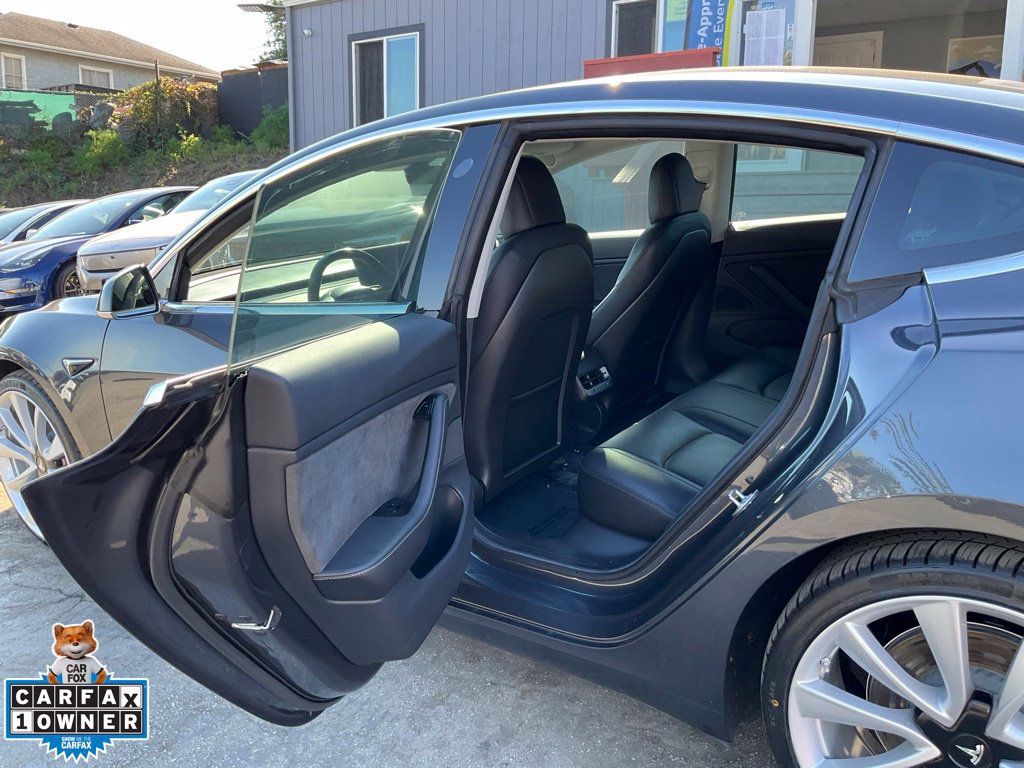 Used 2018 Tesla Model 3 Performance AWD/4WD image 24