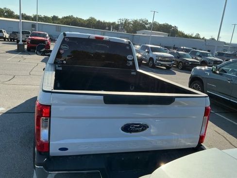 Used 2019 Ford F250 XLT AWD/4WD image 3