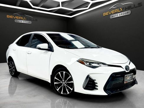 Used 2018 Toyota Corolla SE FWD image 7