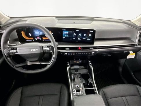 New 2026 Kia Sorento S AWD/4WD image 6