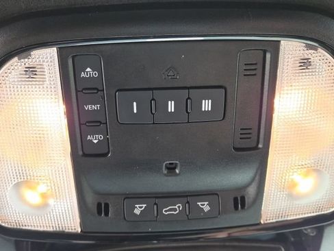Used 2025 Dodge Durango R/T AWD/4WD image 19