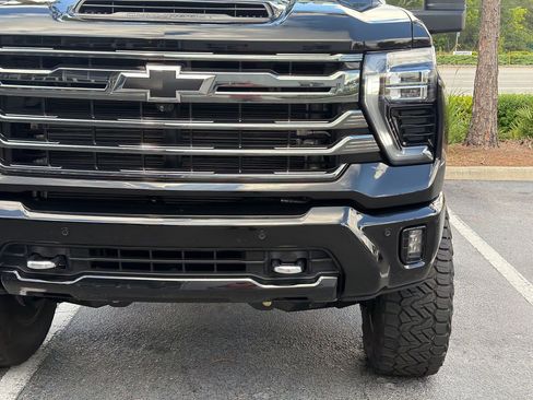 Used 2024 Chevrolet Silverado 2500 High Country w/ High Country Premium Package AWD/4WD image 20