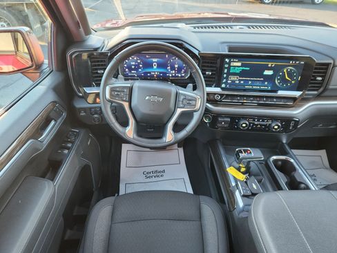 Used 2025 Chevrolet Silverado 1500 RST AWD/4WD image 30