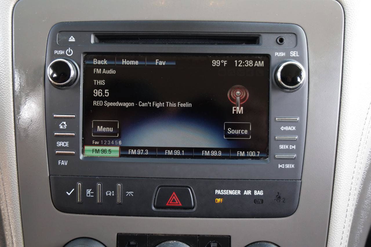Used 2017 Chevrolet Traverse LS FWD image 33