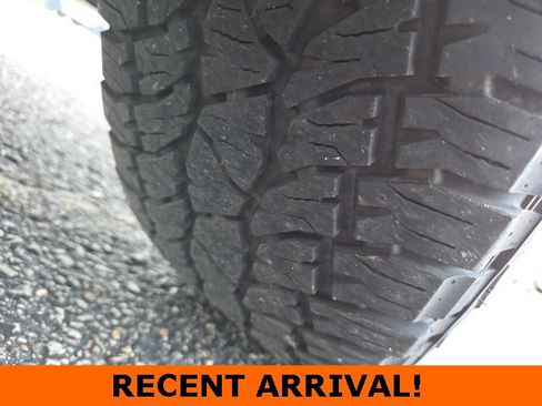 Used 2021 Toyota Tacoma TRD Off-Road image 68