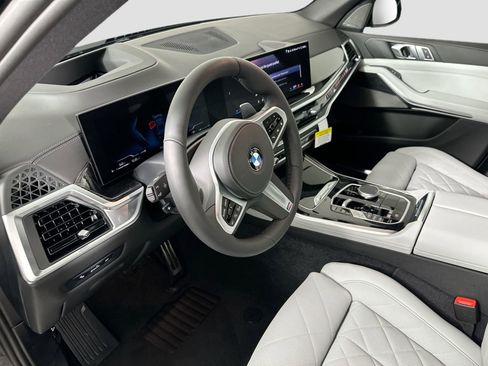 New 2026 BMW X5 sDrive40i w/ M Sport Package image 9