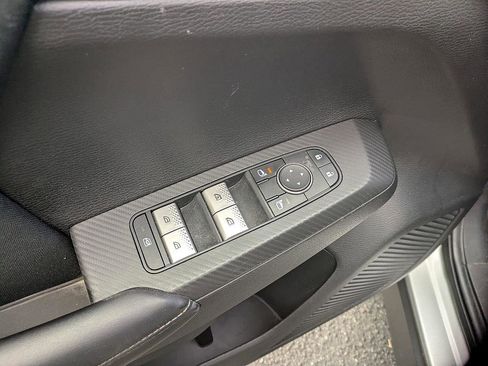 Used 2022 Mitsubishi Outlander ES image 15