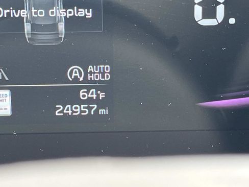 Used 2023 Kia Sportage EX image 40