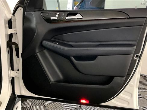 Used 2018 Mercedes-Benz GLS 450 4MATIC image 22