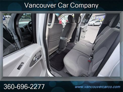 Used 2019 Nissan Frontier SV AWD/4WD image 14