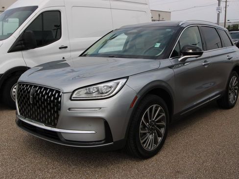 Used 2024 Lincoln Corsair Reserve w/ Equipment Group 201A AWD/4WD image 4