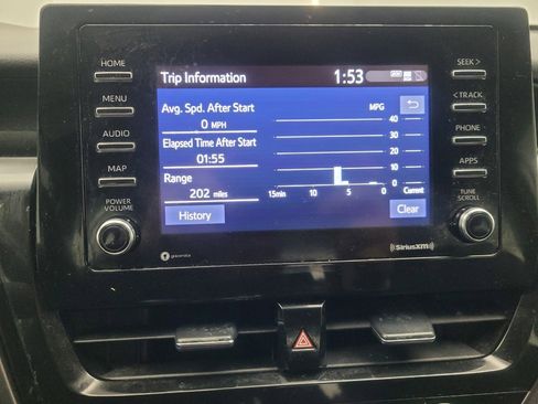 Used 2021 Toyota Camry SE image 25