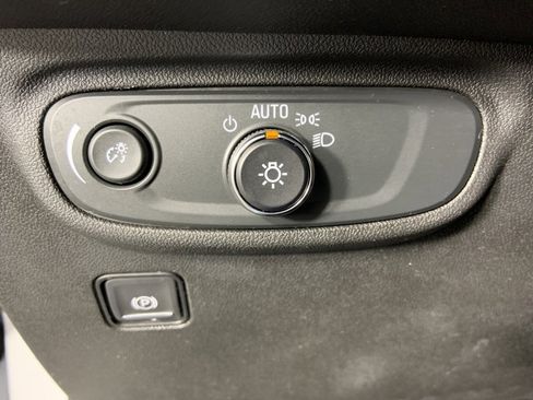 Used 2020 GMC Terrain SLE image 14