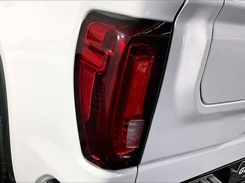 Certified 2022 GMC Sierra 1500 SLT w/ SLT Convenience Package RWD image 28
