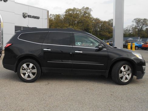 Used 2014 Chevrolet Traverse LTZ AWD/4WD image 12