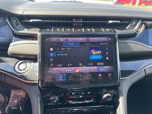 Used 2022 Jeep Grand Cherokee Trailhawk AWD/4WD image 7