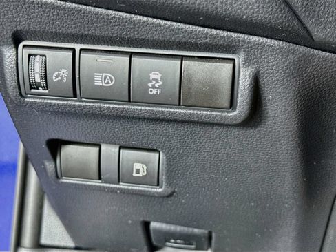 Used 2024 Toyota Corolla Cross AWD Hybrid image 15