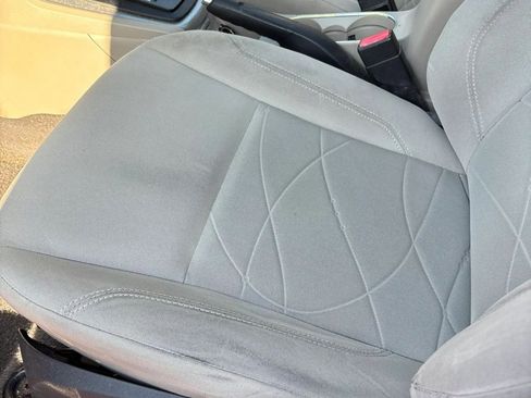 Used 2014 Ford Fiesta SE image 31