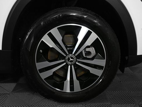 Certified 2025 Mercedes-Benz GLB 250 GLB 250 image 36