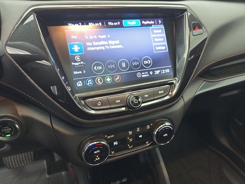 Used 2023 Chevrolet TrailBlazer RS w/ Sun and Liftgate Package image 20