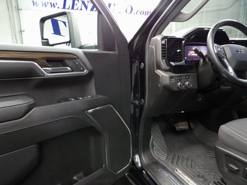 Used 2024 Chevrolet Silverado 1500 RST image 39