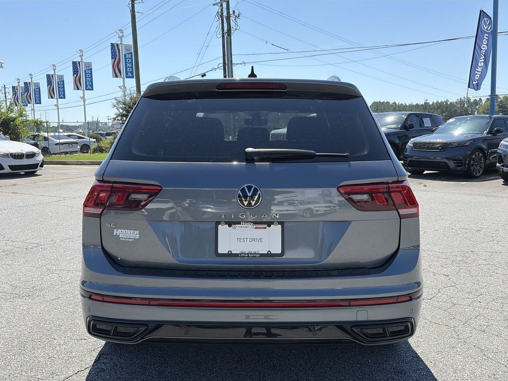 Used 2023 Volkswagen Tiguan SE R-Line FWD image 23
